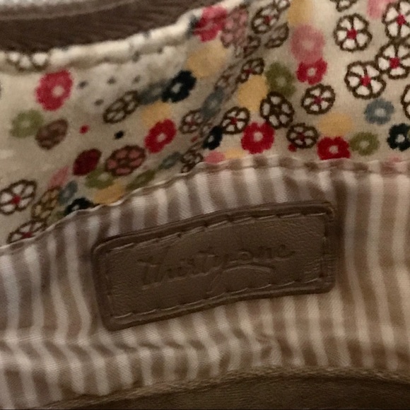 ‼️🛍Thirty One - Organizing Shoulder Bag🛍‼️ - Picture 3 of 6